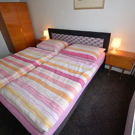 In Czech Forest With Pool بيت للعطل