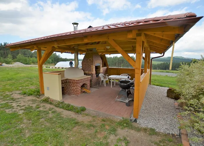 In Czech Forest With Pool Vakantiehuis *
